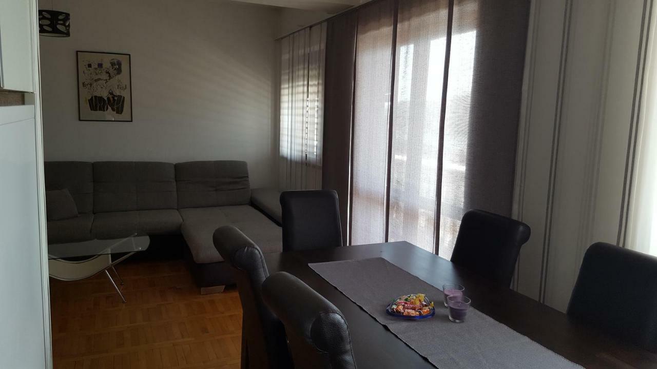 Apartmani Frkic Tisno Zewnętrze zdjęcie